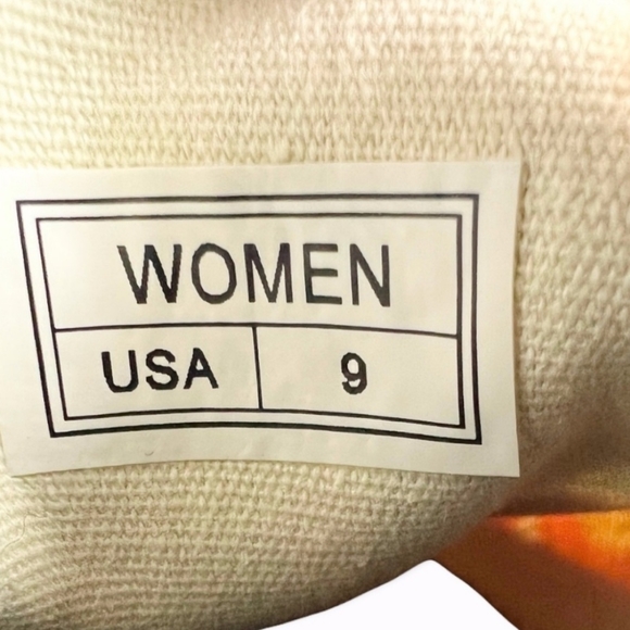 VW Camper Van Inspired Love Bus Slip on Sneakers. Sz 9 - Picture 8 of 9